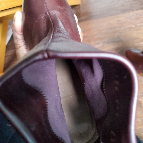 Beautiful Ferragamo Booties - Picture 10 of 15